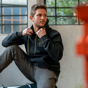 Majica s kapuco Hoodie enjoy - črna